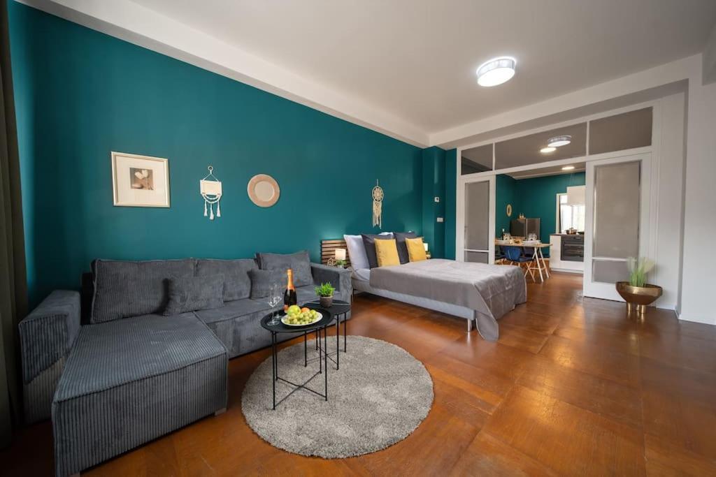 3b Bright Beautiful Newly Renovated 3br Apartmán